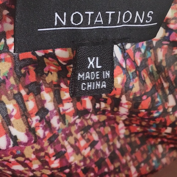 Lightweight Sleeveless Top - Picture 3 of 3